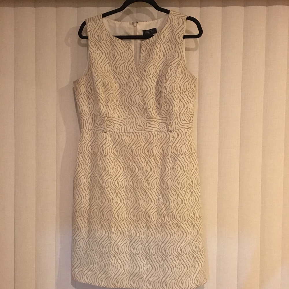 women's white and brown sleeveless dress